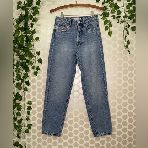 STRADIVARIUS WOMEN'S HIGH WAIST SKY BLUE JEAN, buttons SIZE 02 - Picture 1 of 16